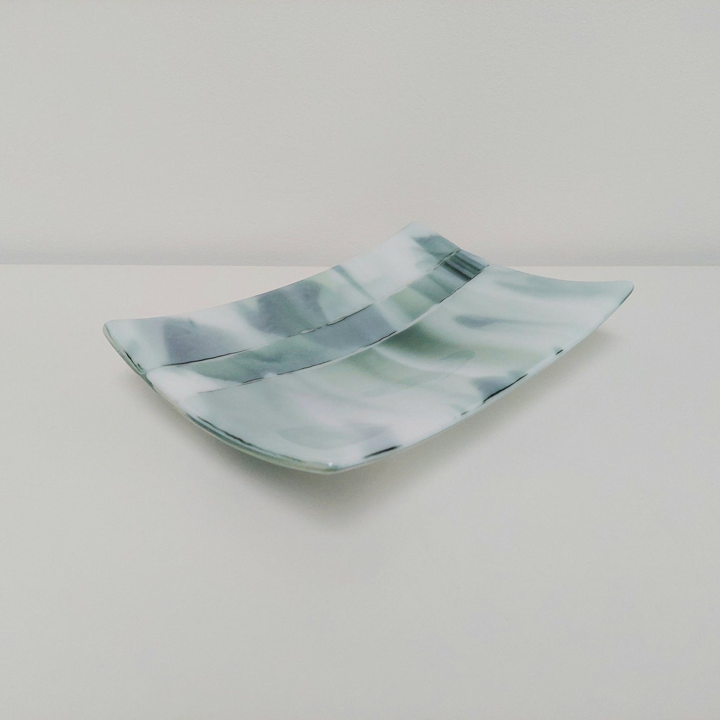 Winter on the Fells Glass Art Plate, Handmade Aventurine Green and White Fused Glass Dish, Decorative Glass Tray, Natural Green Home Décor