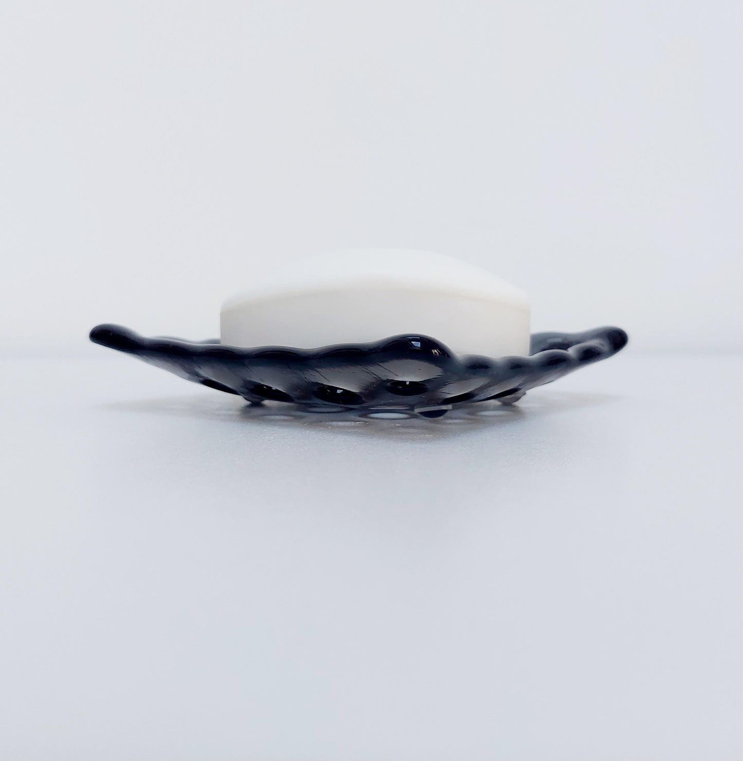 Silver Grey Glass Soap Dish with Holes, Handmade Contemporary Fused Glass Art Soap Tray, Artisanal Grey Bathroom Accessory, Monochrome Décor