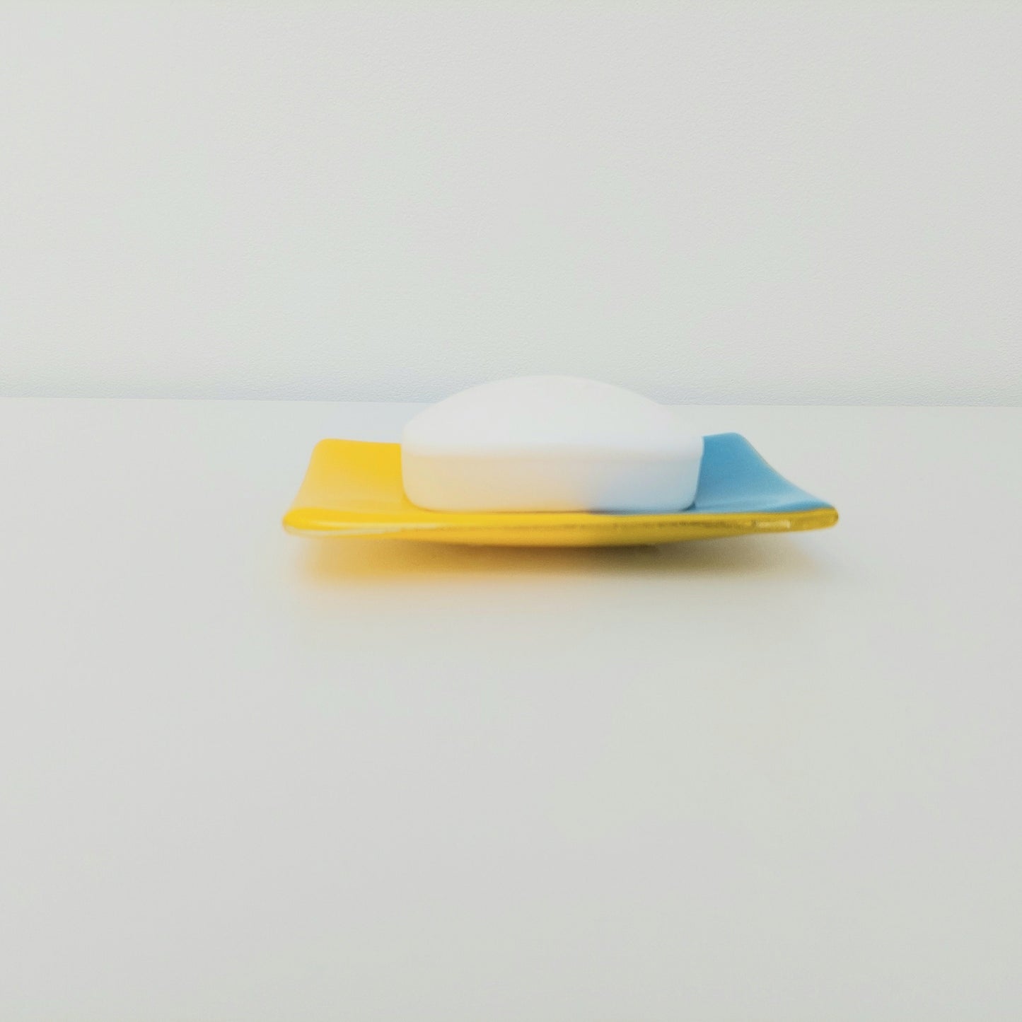 Daffodil Yellow and Cyan Blue Glass Art Soap Dish, Yellow Bathroom Décor, Blue Bathroom Décor, Unusual Artisanal Fused Glass Trinket Dish