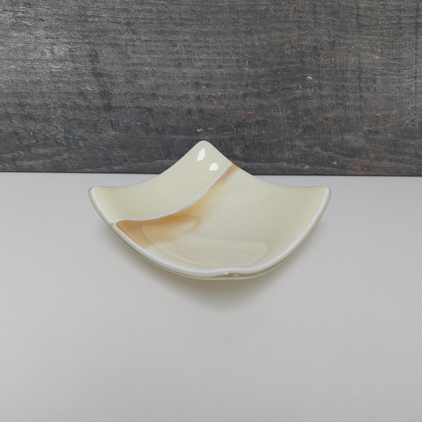 Cream and Gold Glass Art Trinket Dish, Handmade Bedside Table Jewelry Bowl, Small Artisanal Fused Glass Soap Dish, Cream Bathroom Décor