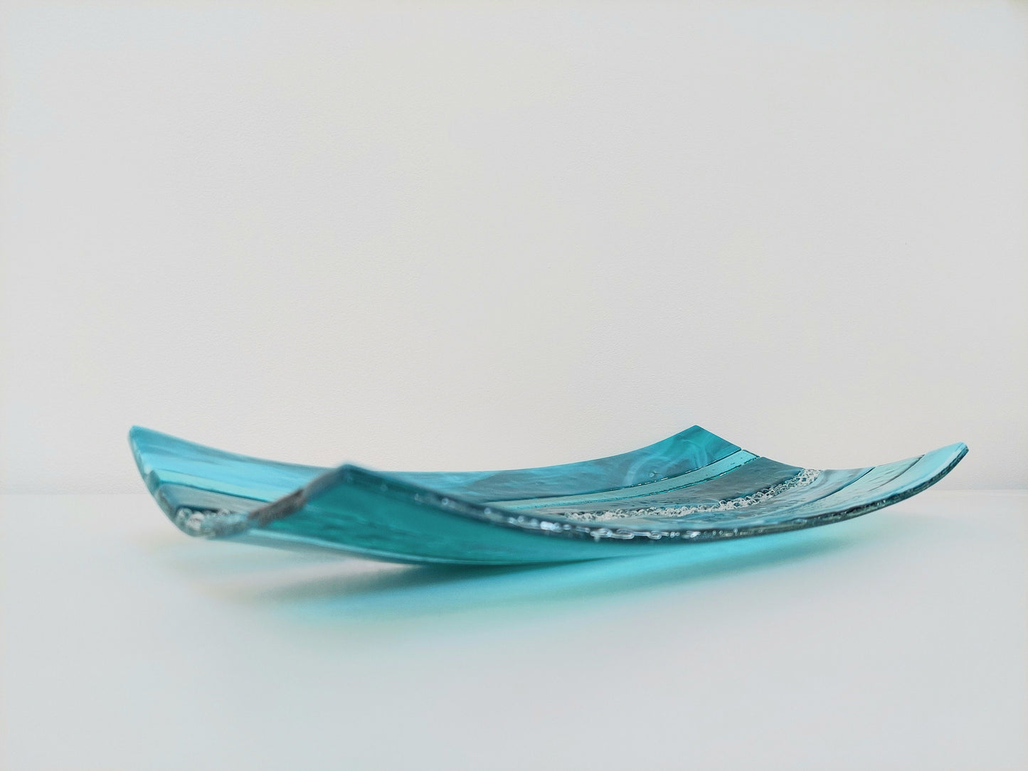 Large Teal Glass Art Plate, Handmade Teal and Aqua Fused Glass Decorative Tray, Teal Living Room Décor, Artisanal Coffee Table Centrepiece
