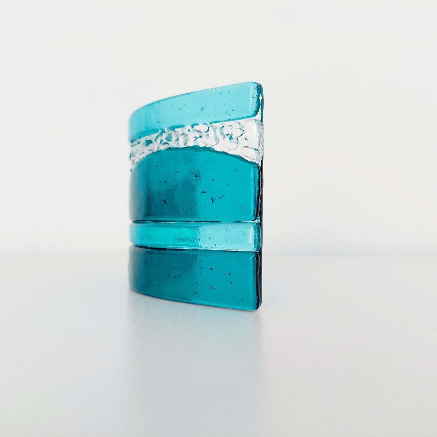 Teal and Aqua Glass Art Curve, Handmade Textured Glass Mantlepiece Ornament, Teal Living Room Décor, Freestanding Teal Glass Candle Screen