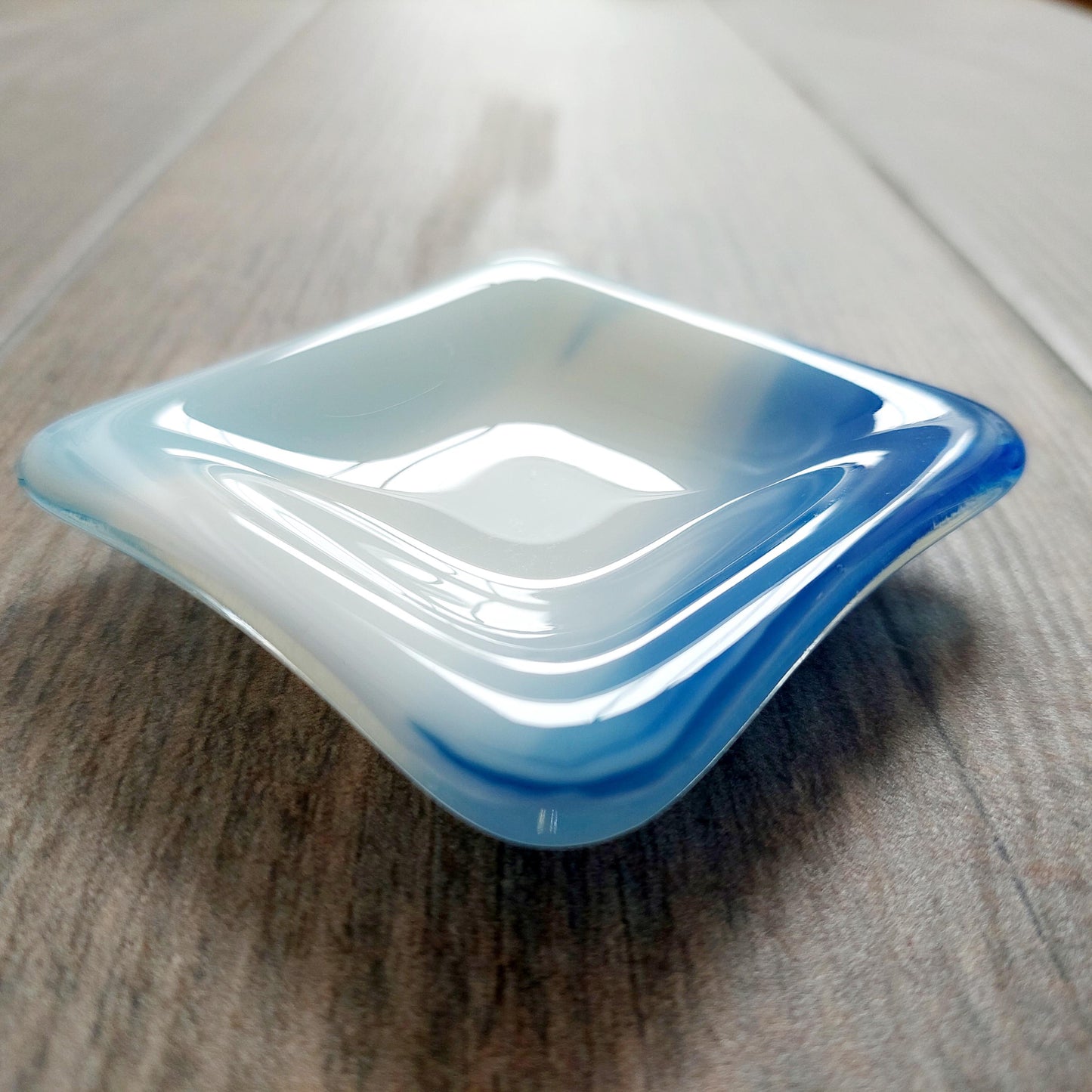Blue and White Glass Dish, Small Handmade Fused Glass Art Trinket Dish, Classic Bedside Table Earring Bowl, Blue and White Bedroom Décor