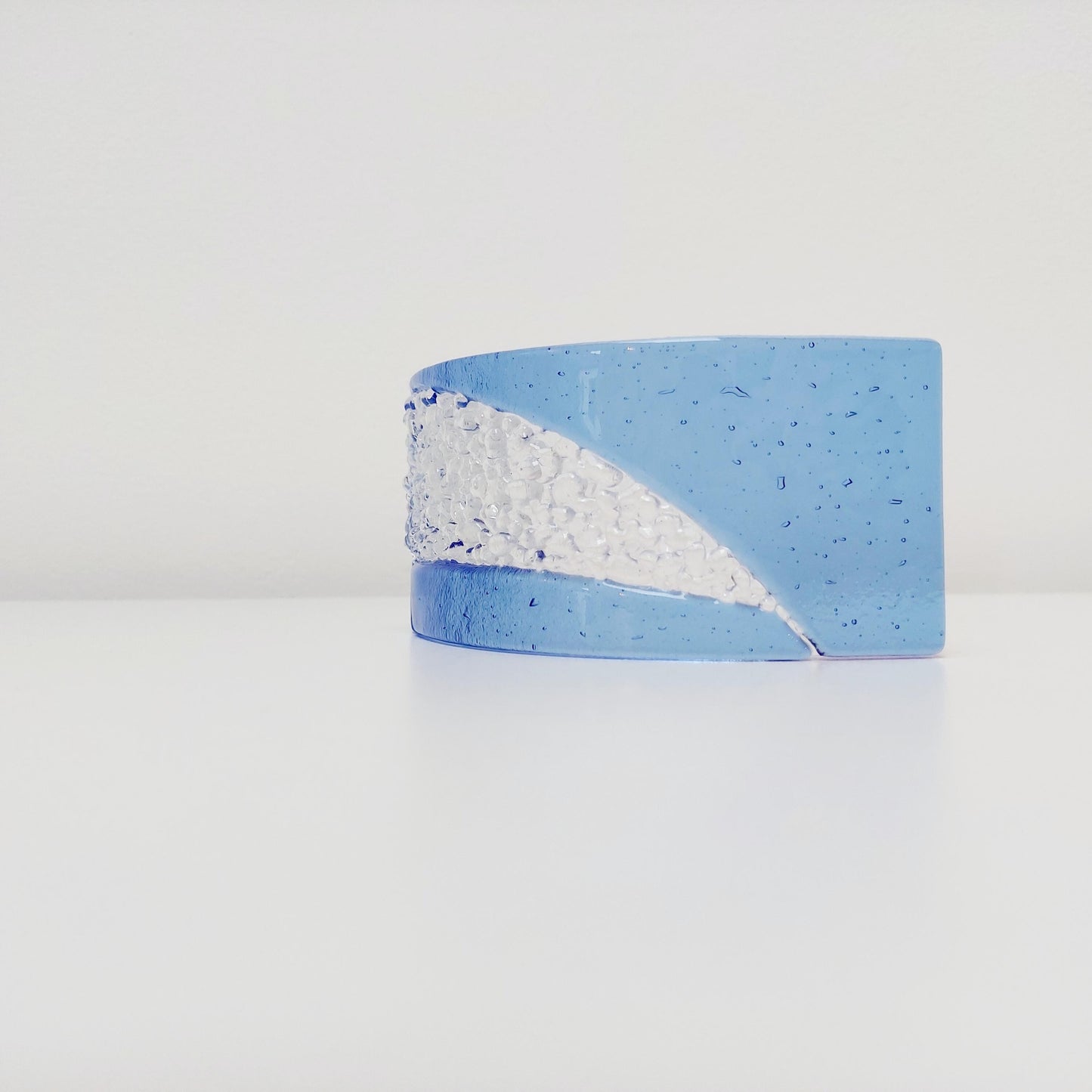 Sky Blue Glass Art Curve, Mimimalist Abstract Mantlepiece Ornament, Unusual Handmade Fused Glass Windowsill Ornament, Blue Living Room Décor
