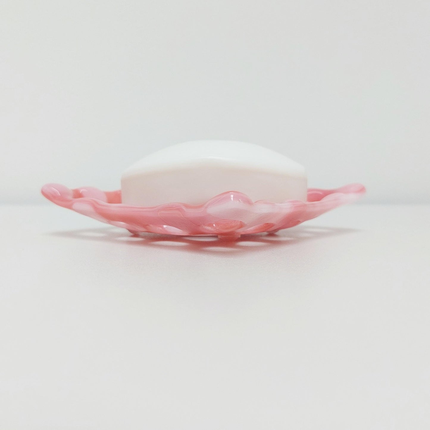Rose Pink Glass Soap Dish with Holes, Organic Handmade Fused Glass Soap Tray, Unusual Glass Art Soap Dish, Sponge Tray, Pink Bathroom Décor