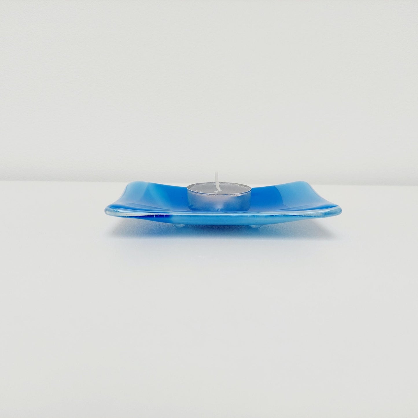 Classic Blue Glass Soap Dish, Handmade Fused Glass Art Trinket Dish, Bedside Table Earring Tray, Blue Bathroom Décor, Practical Artisan Gift