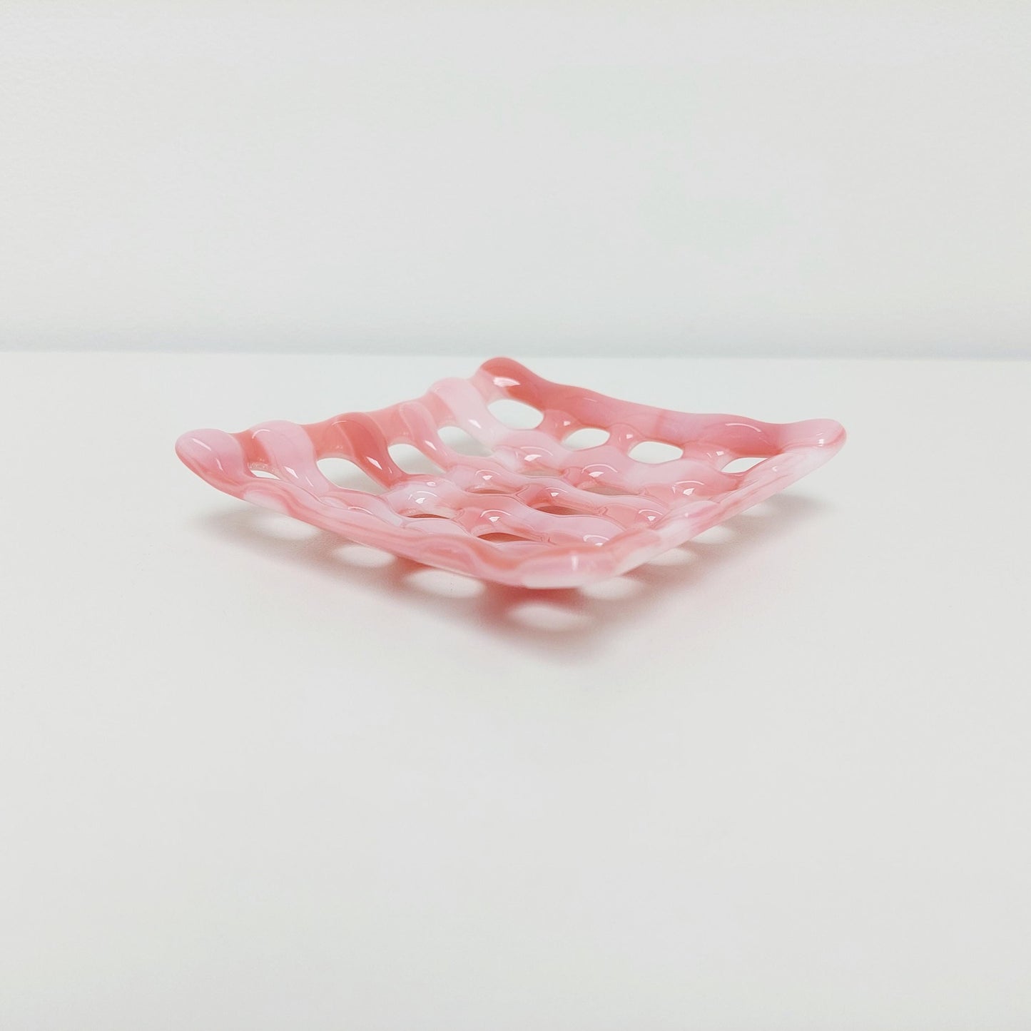 Rose Pink Glass Soap Dish with Holes, Organic Handmade Fused Glass Soap Tray, Unusual Glass Art Soap Dish, Sponge Tray, Pink Bathroom Décor