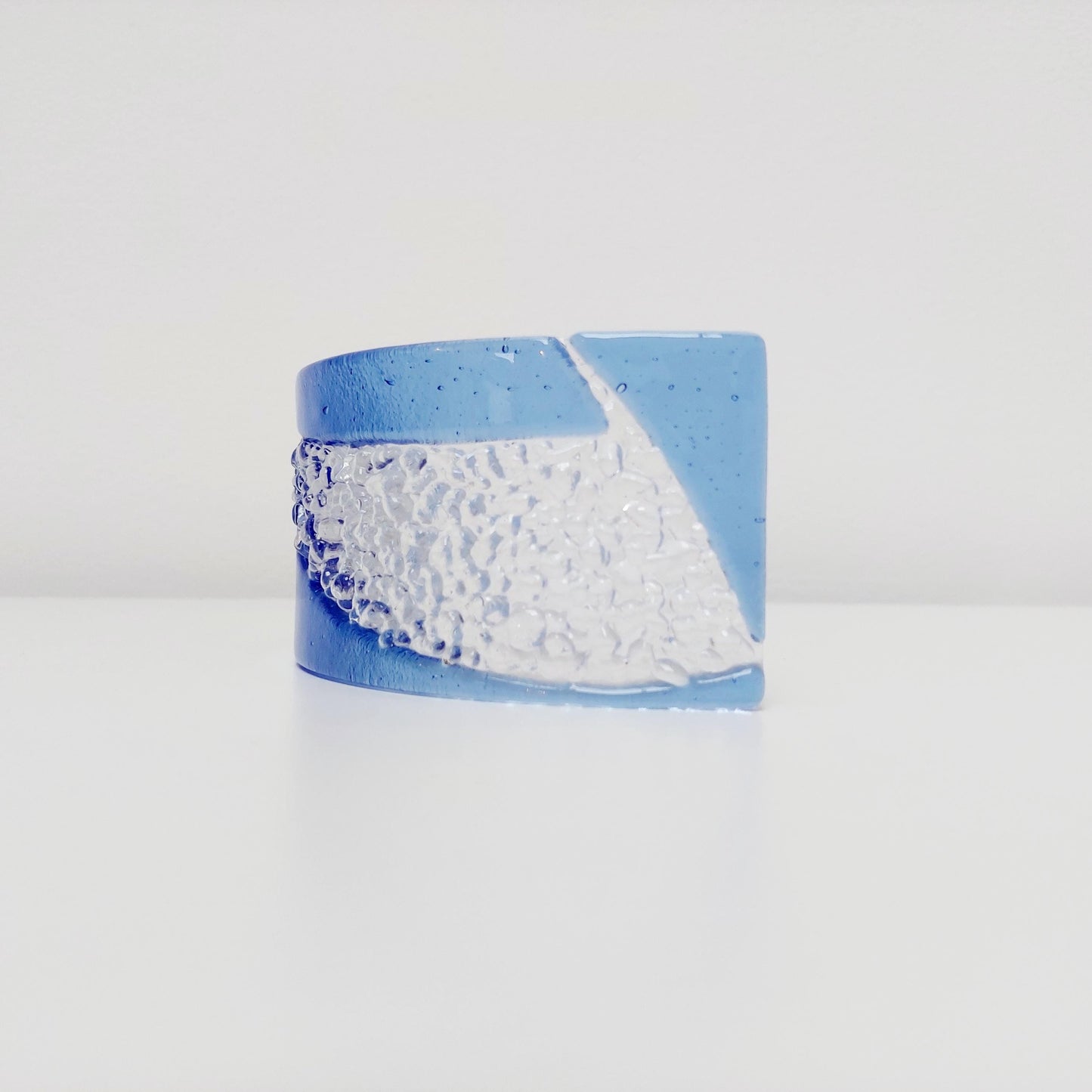 Sky Blue Glass Art Curve, Mimimalist Abstract Mantlepiece Ornament, Unusual Handmade Fused Glass Windowsill Ornament, Blue Living Room Décor