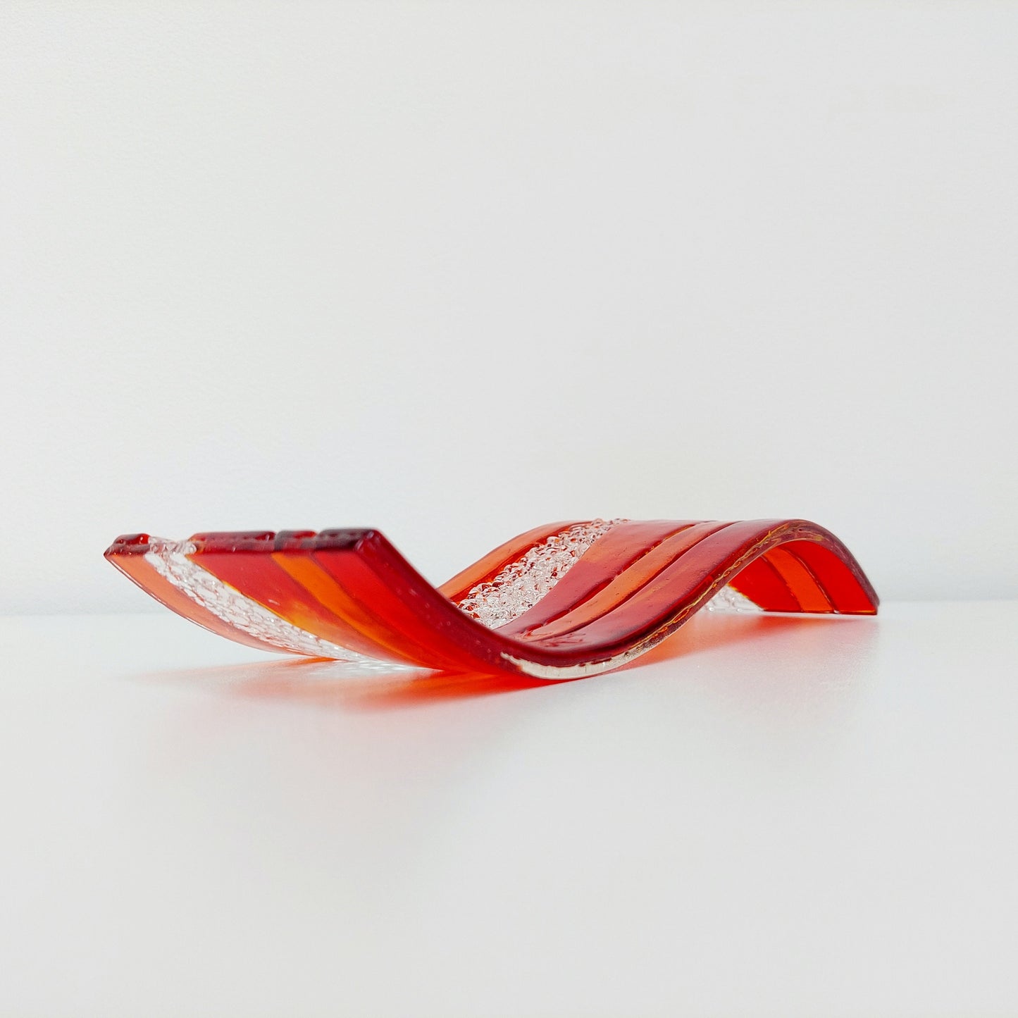 Handmade Sunset Glass Art Wave, Freestanding Red and Orange Fused Glass S Curve, Contemporary Mantlepiece Ornament, Red Living Room Décor