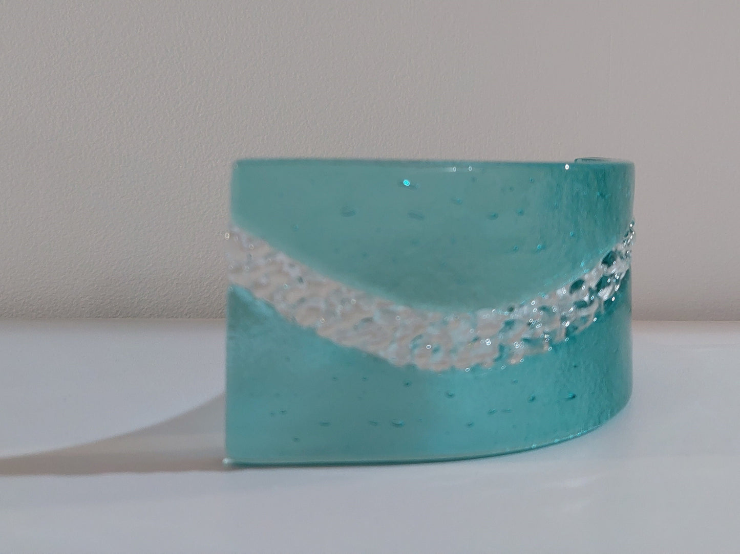 Minimalist Aqua Glass Art Curve, Handmade Abstract Fused Glass Ornament, Contemporary Aqua Living Room Décor, Freestanding Glass Suncatcher