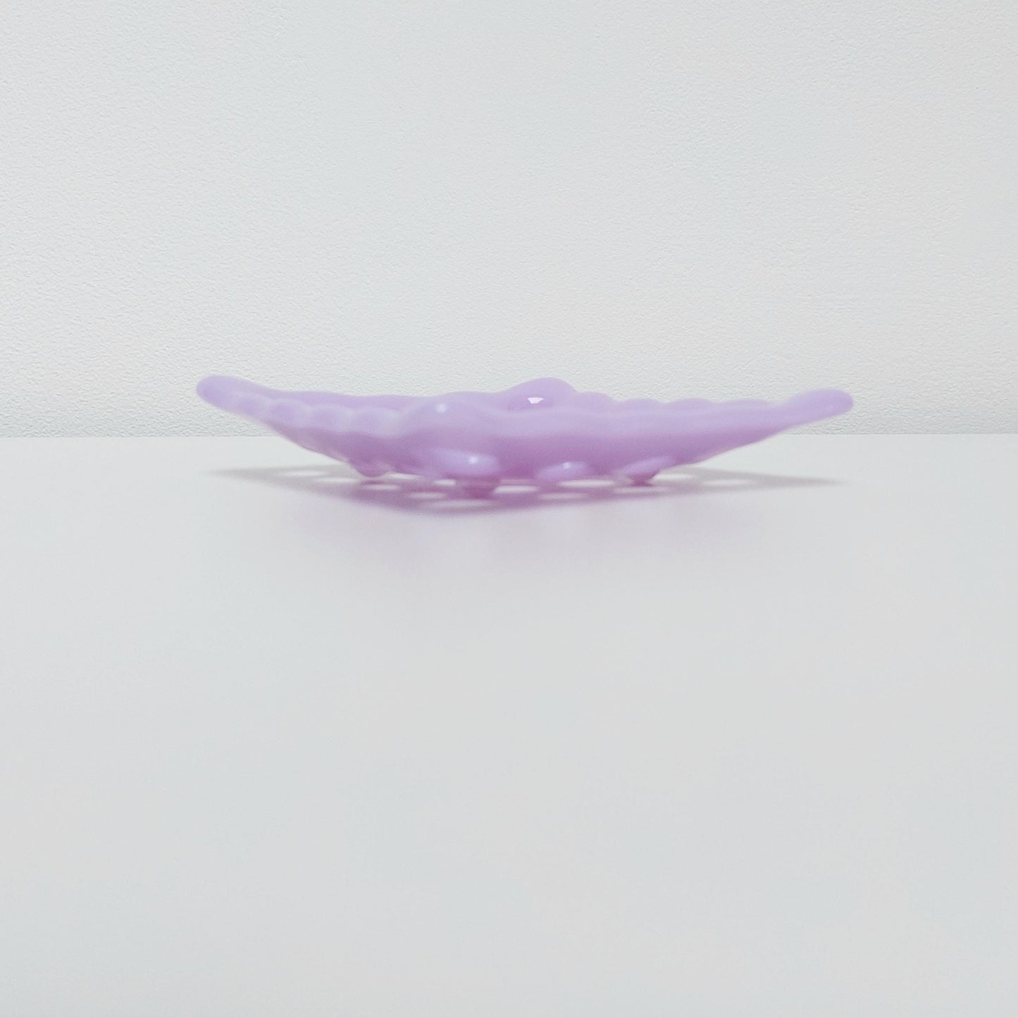 Lilac Glass Soap Dish, Pastel Purple Kiln Formed Glass Soap Dish with Holes (Lattice Design), Fused Glass Soap Tray, Lilac Bathroom Décor
