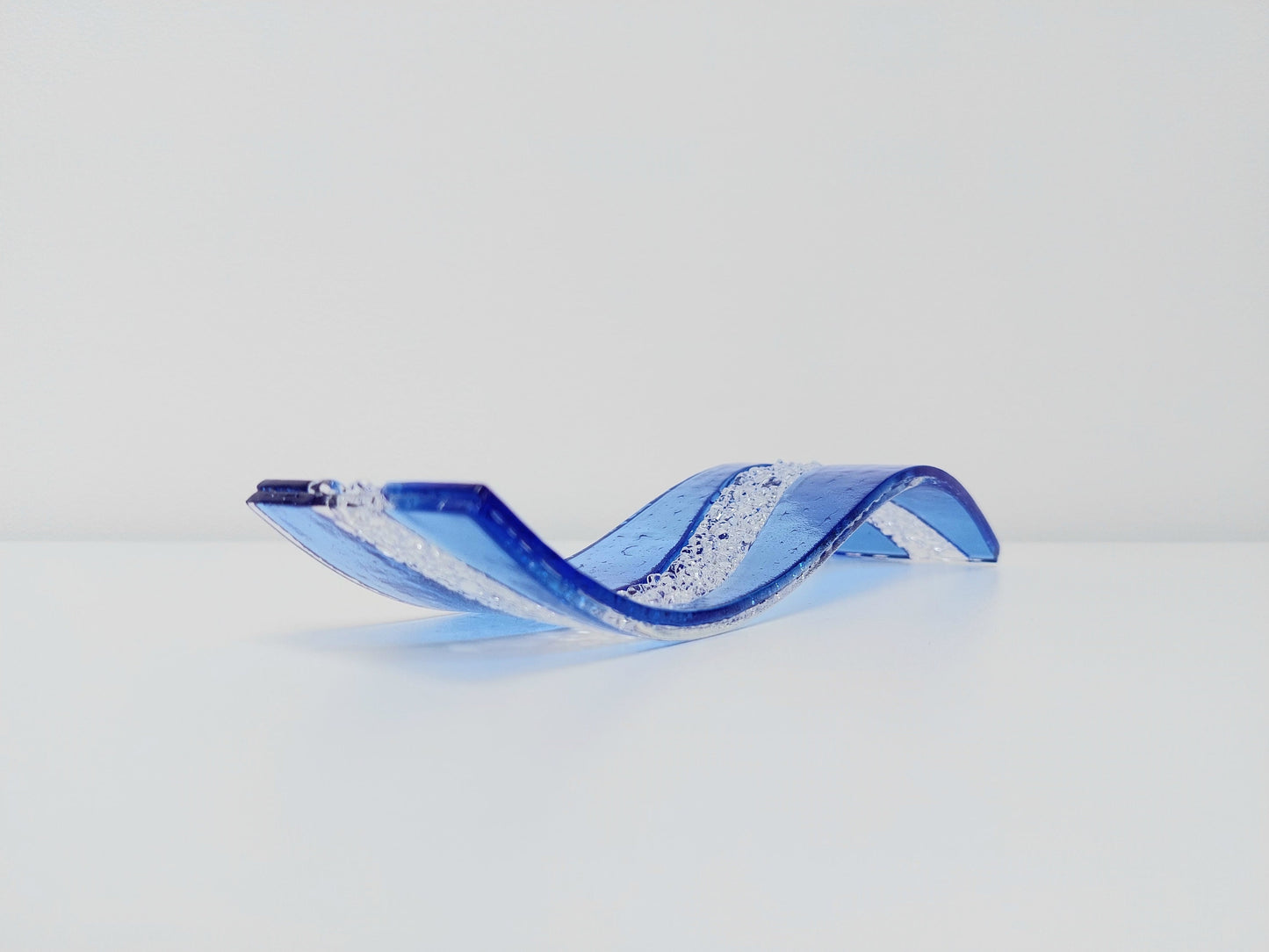 Sky Blue Glass Art Ornament, Handmade Light Blue and Crystal Clear Textured Glass Wave, Minimalist Blue Shelf Ornament, Blue Bathroom Décor
