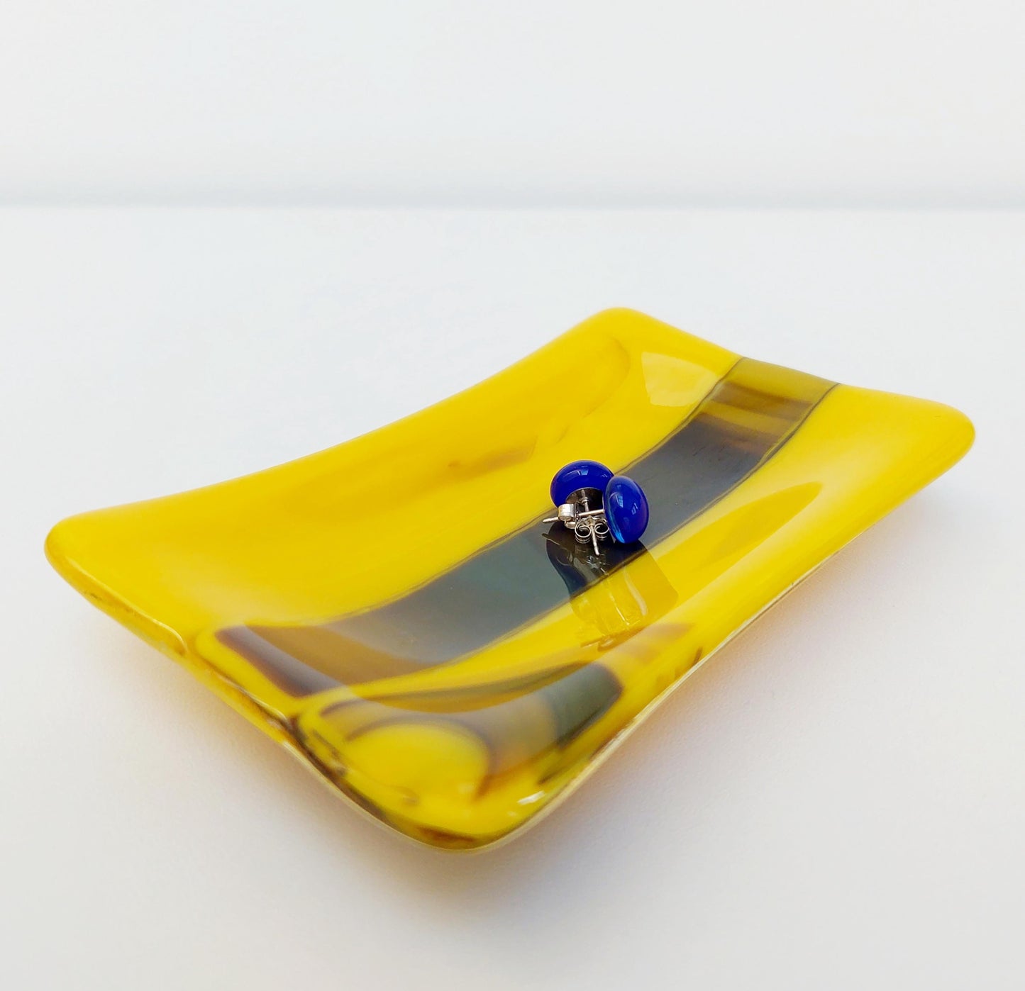 Daffodil Yellow Glass Art Dish, Handmade Yellow and Brown Soap Dish, Yellow Bathroom Décor, Bedside Table Trinket Dish, Yellow Bedroom Décor