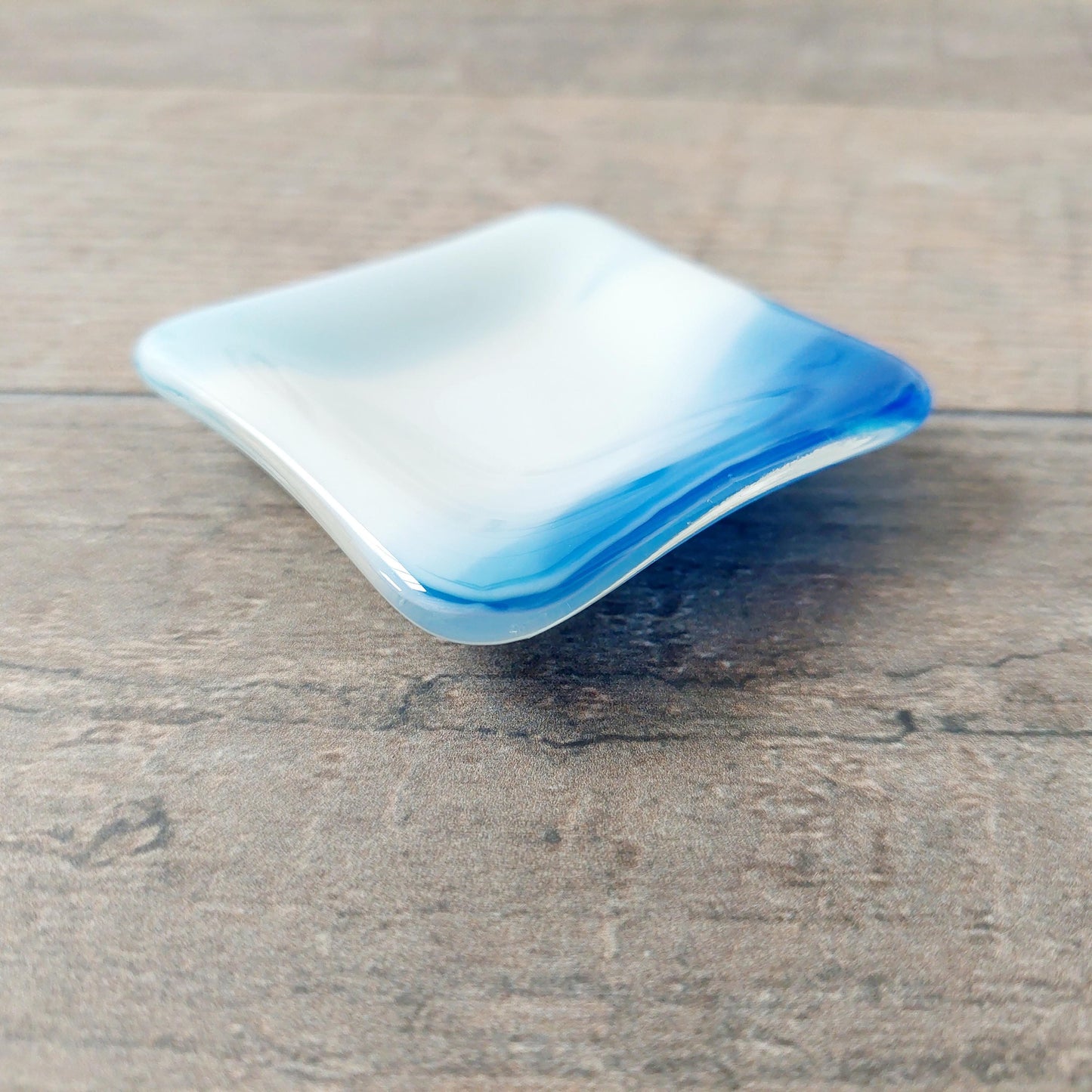 Blue and White Glass Dish, Small Handmade Fused Glass Art Trinket Dish, Classic Bedside Table Earring Bowl, Blue and White Bedroom Décor