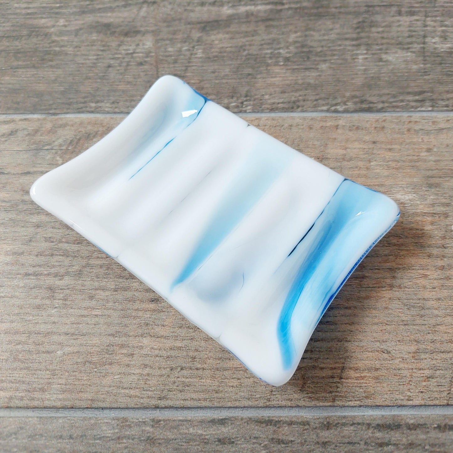 Blue and White Soap Dish, Handmade Classic Fused Glass Art Soap Tray with Ridges