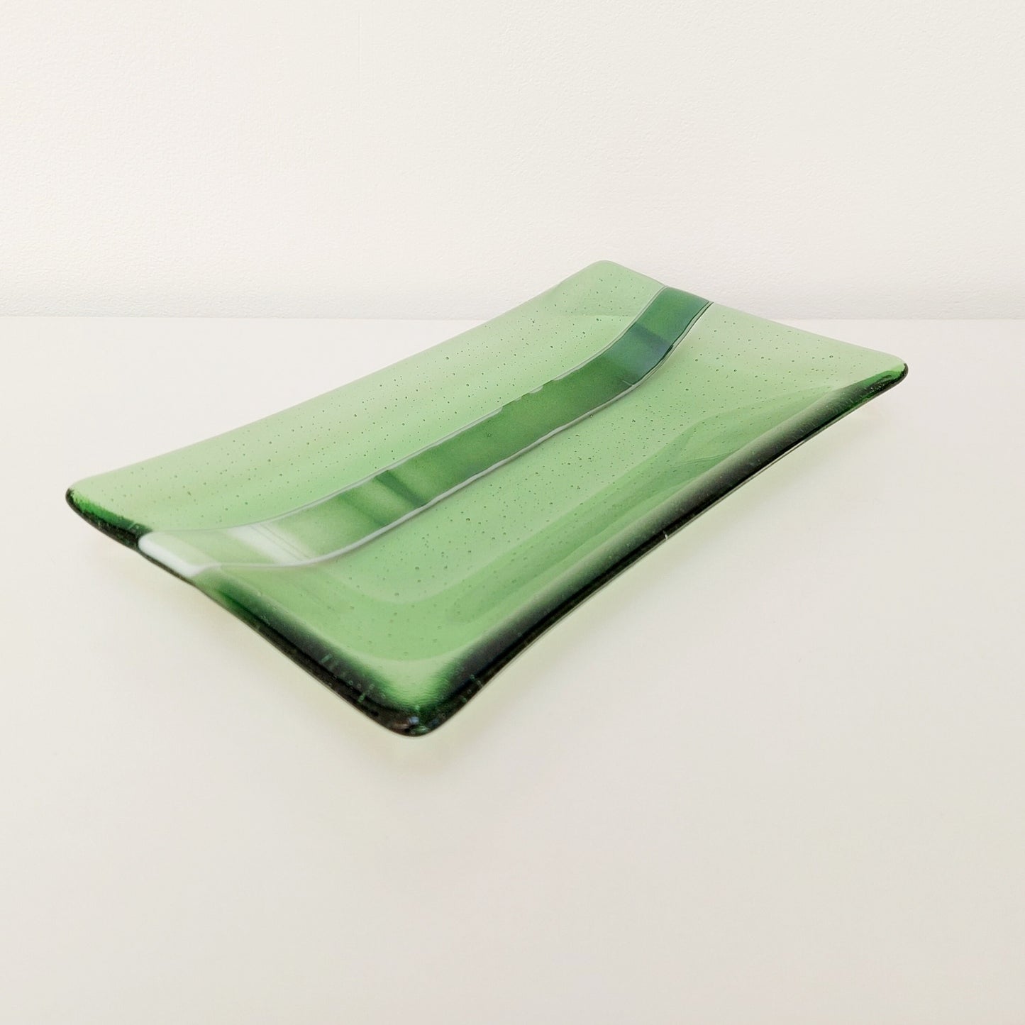 Fern Green Glass Art Plate, Handmade Pale Green Fused Glass Platter, Minimalist Coffee Table Trinket Dish, Natural Green Living Room Décor