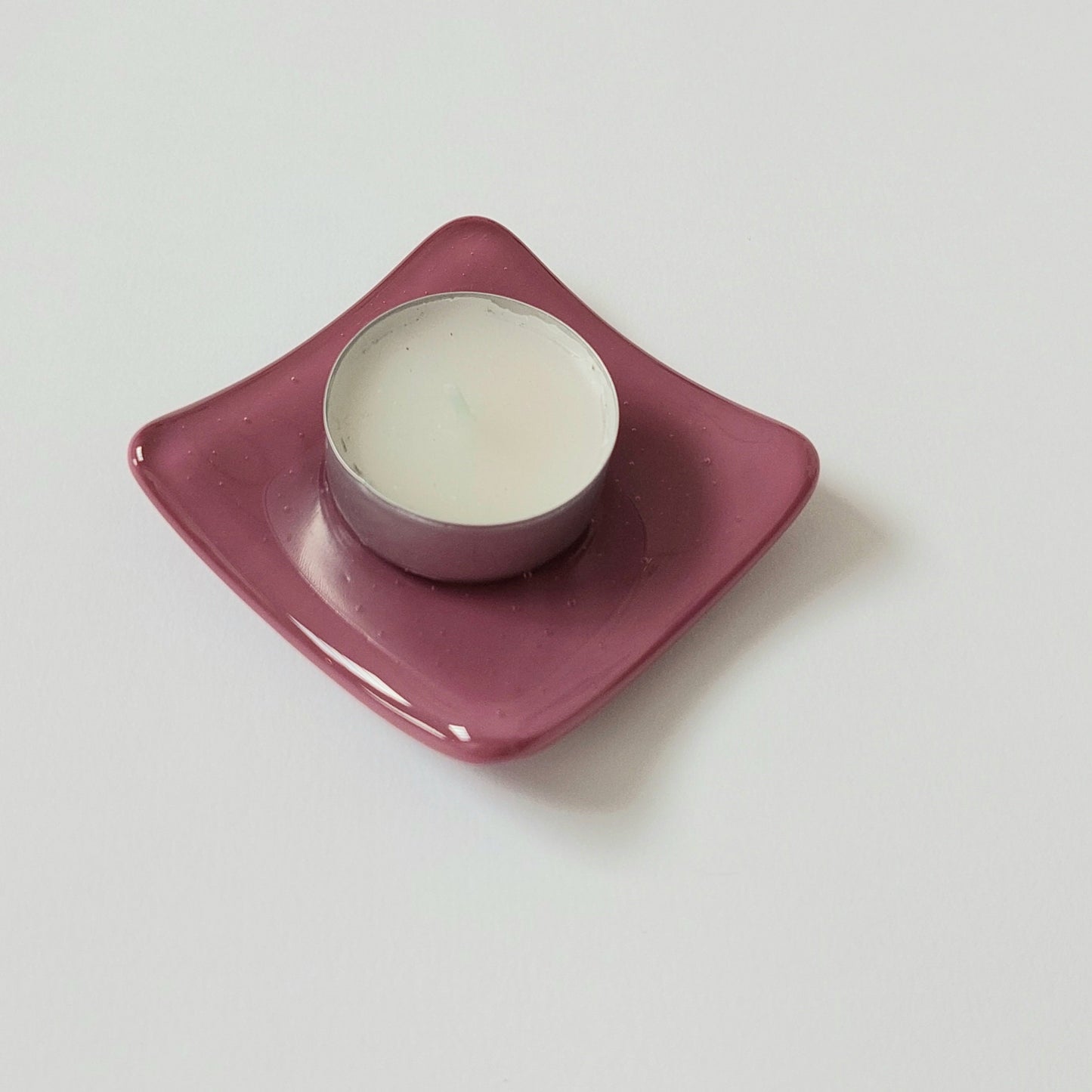 Pink Glass Heart Ring Dish, Small Handmade Fused Glass Trinket Dish with a Copper Heart, Artisansal Bedside Table Dish, Pink Bedroom Décor