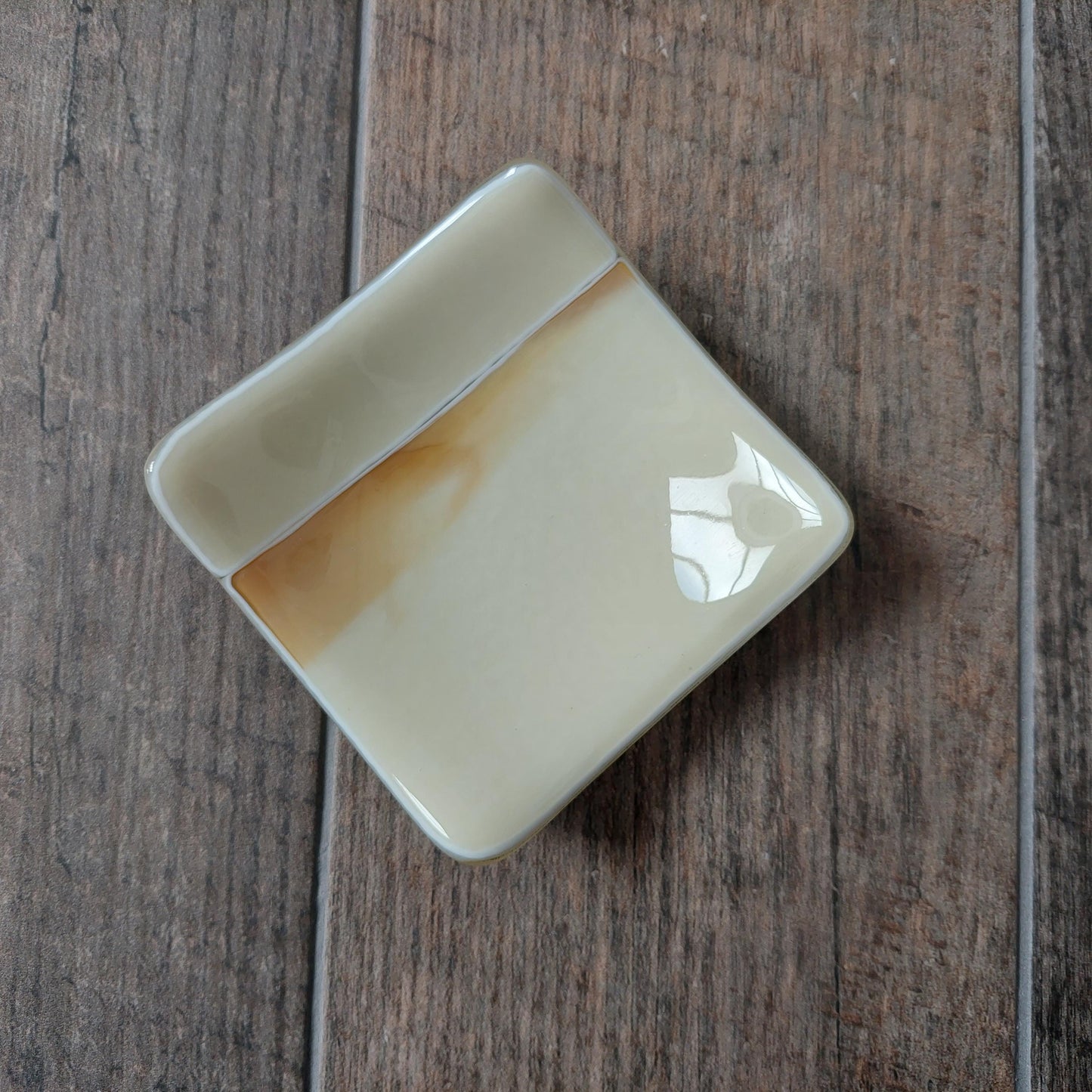 Cream and Gold Glass Art Trinket Dish, Handmade Bedside Table Jewelry Bowl, Small Artisanal Fused Glass Soap Dish, Cream Bathroom Décor