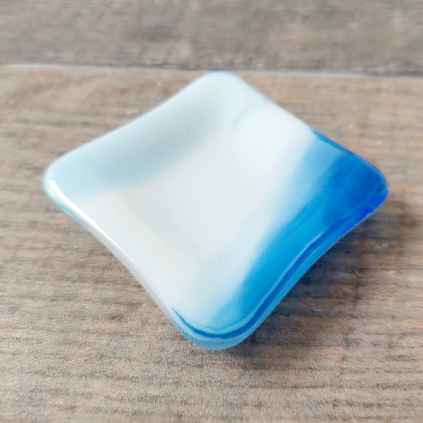Blue and White Glass Dish, Small Handmade Fused Glass Art Trinket Dish, Classic Bedside Table Earring Bowl, Blue and White Bedroom Décor