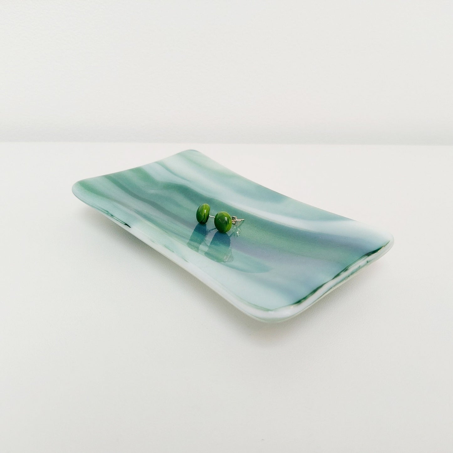 Summer on the Fells Glass Art Dish, Handmade Aventurine Green Fused Glass Soap Tray, Artisan Bedside Table Trinket Dish, Natural Green Décor