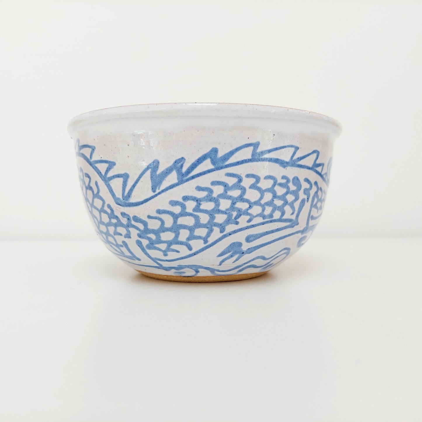 Blue & White Earthenware Bowl with a Dragon Motif