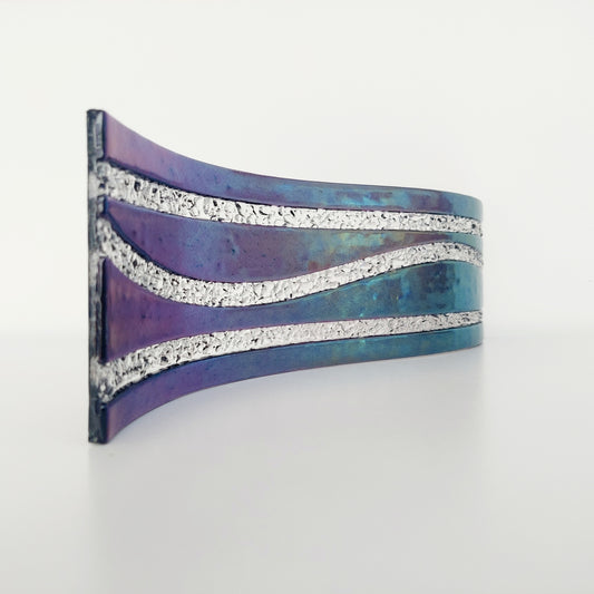 Iridescent Amethyst Glass Art Wave, Large Handcrafted Purple Fused Glass Mantlepiece Ornament, Opulent Table Centrepiece, Amethyst Décor